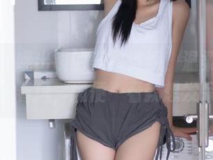 柒柒要乖哦出镜的美图资源，温柔得像一缕春风，随便一看就想发呆