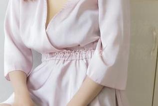 梦丝女神 – 花月舞小姐姐和她妹妹，图片中有种淡淡的对比，话说能不能再多分享几张？