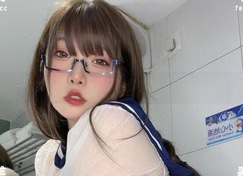 套图穿越迷雾：次屁啦的美脚有多放肆