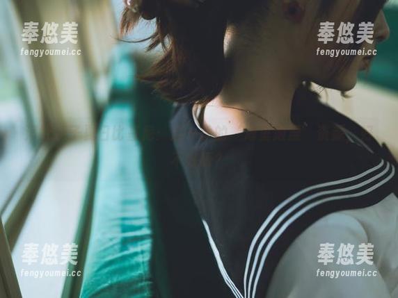 河豚抚子 河豚抚子夏日比基尼:这一季的‘海里泡澡’资源,好不好呀?
