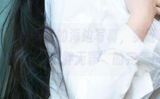 爱尤物 – 唐小糖的海边写真，实证了“盐渍青春”跟“长胖无罪”的完美搭配！