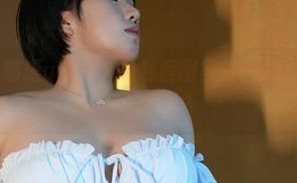 微密圈 – 瑜瑾u护士专属私房图集：当性感与职业能不能兼顾？