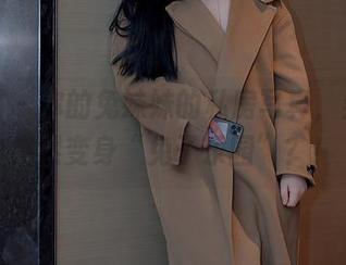 秀人网 – 你的兔妹妹的私房写真，办公室突然变身“兔子乐园”？！