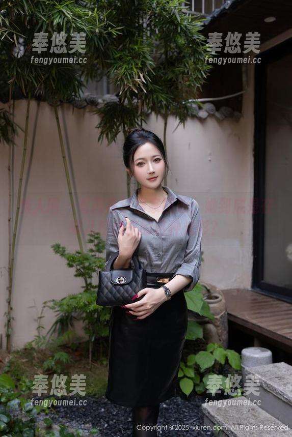 秀人网-周慕汐 秀人网 - 看周慕汐居家图册:她到底是在哪儿挖出来的这种光影?