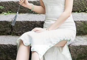 秀人网 – 图库里的职场制服ol，周慕汐fairy向你展示她的职场‘秘技’！