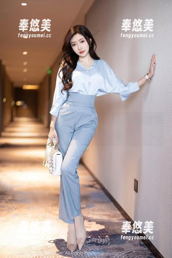 秀人网-大琪琪Emily 秀人网 - 呜呜,女王大琪琪Emily的套图又来撩,某些人请自重!