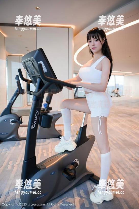 秀人网 - 图集精选，林文文yooki的白衬衫——穿上就像从漫画里走出来的女主角一样！