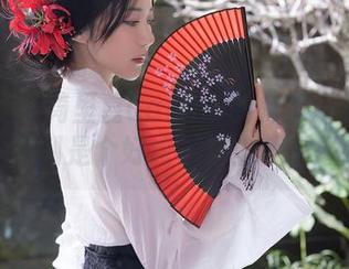 秀人网 – 绮里嘉Carina的棉袜：我跟你说，定制是个好词，穿上就不想脱！