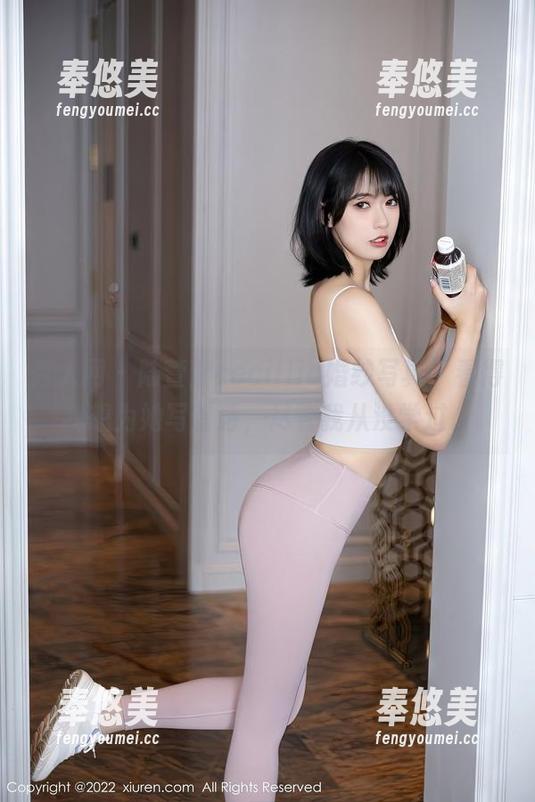 秀人网 - 陆萱萱cecillia婚纱写真，看得我想为她写首诗，尽管我从没学过。