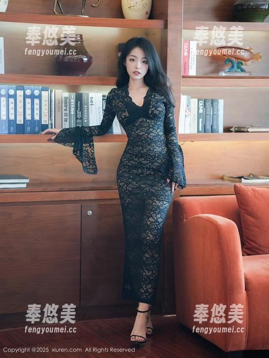 秀人网 - 图册见，雨儿酱eve体操服，运动姿势加分，不用太多修图也能胜出。