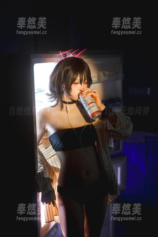 纸悦Etsu_ko 当纸悦Etsu_ko邂逅长腿,目光无意间停在原图的每一个细节…