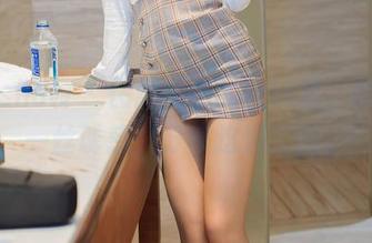 花漾show – 在周大萌的丝袜里，高清每一丝诱惑，分享这波震撼。