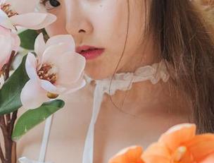 菠萝社 – 柳侑绮的浴缸探險：图集中有多少隐秘的泡泡？