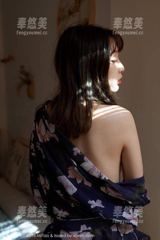 蜜桃社-Suki 蜜桃社 - Suki的美脚观看合集,不行我得冷静一下!