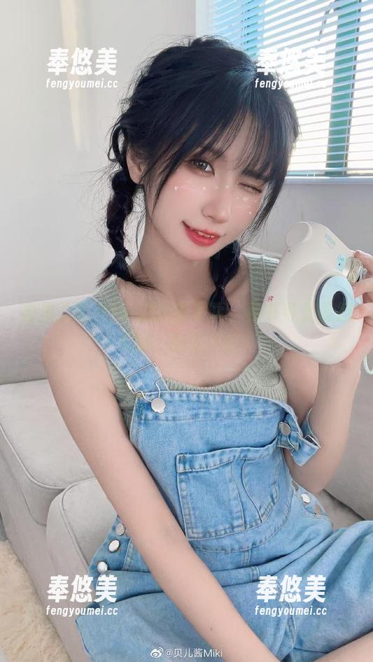看贝儿酱Miki的全套写真，秘书可是能撩人的，你信不信？