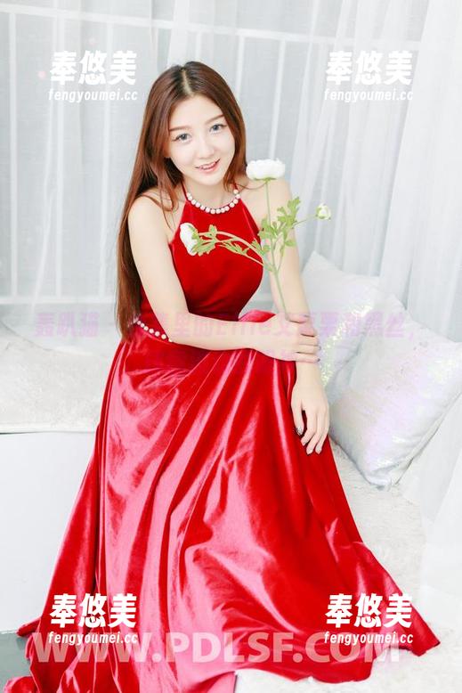 轰趴猫 - 合集里的Ellie艾栗栗和黑丝，肆意流动的眼神…