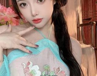 雯妹不讲道理的万圣节合集，照着看可以辣到你，下载之后就别说我没提醒你哦