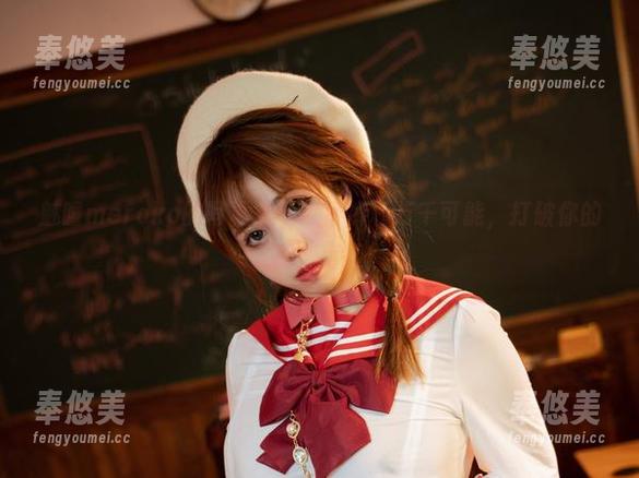 魅瞳meroko的写真集：牛仔裤和万千可能，打破你的审美盲区